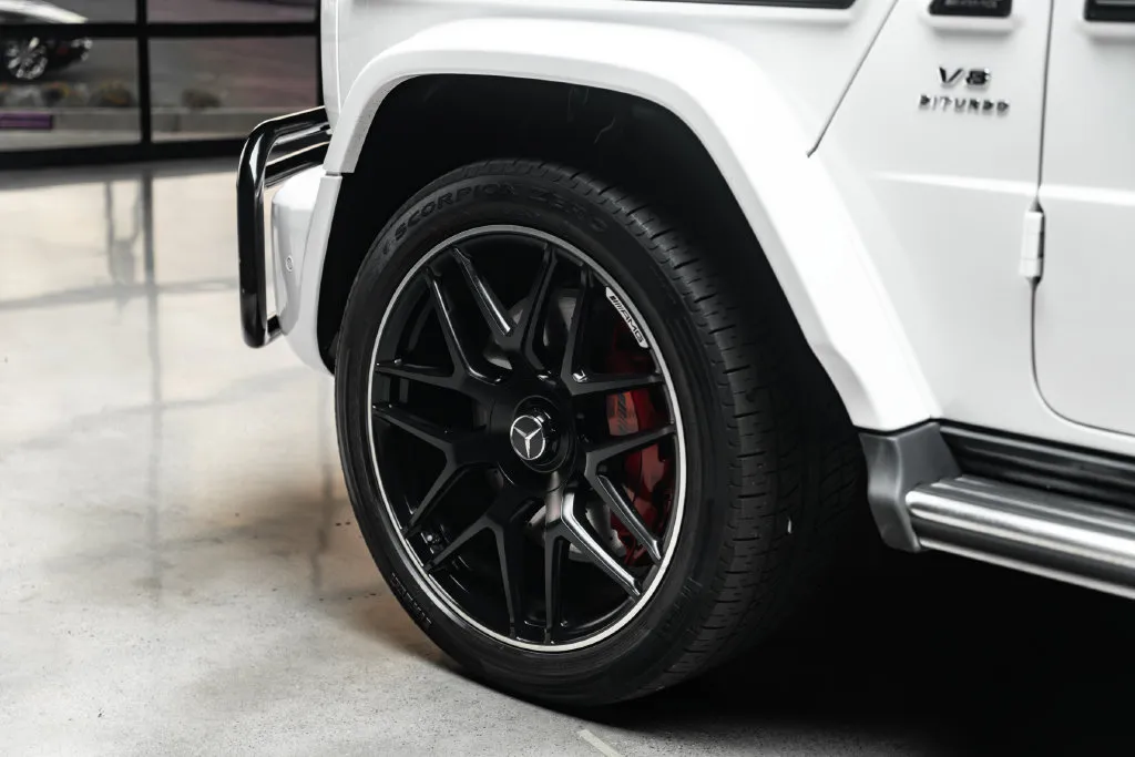 Mercedes-Benz G-Class photo 24