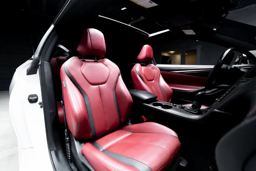 Infiniti Q60 photo 36