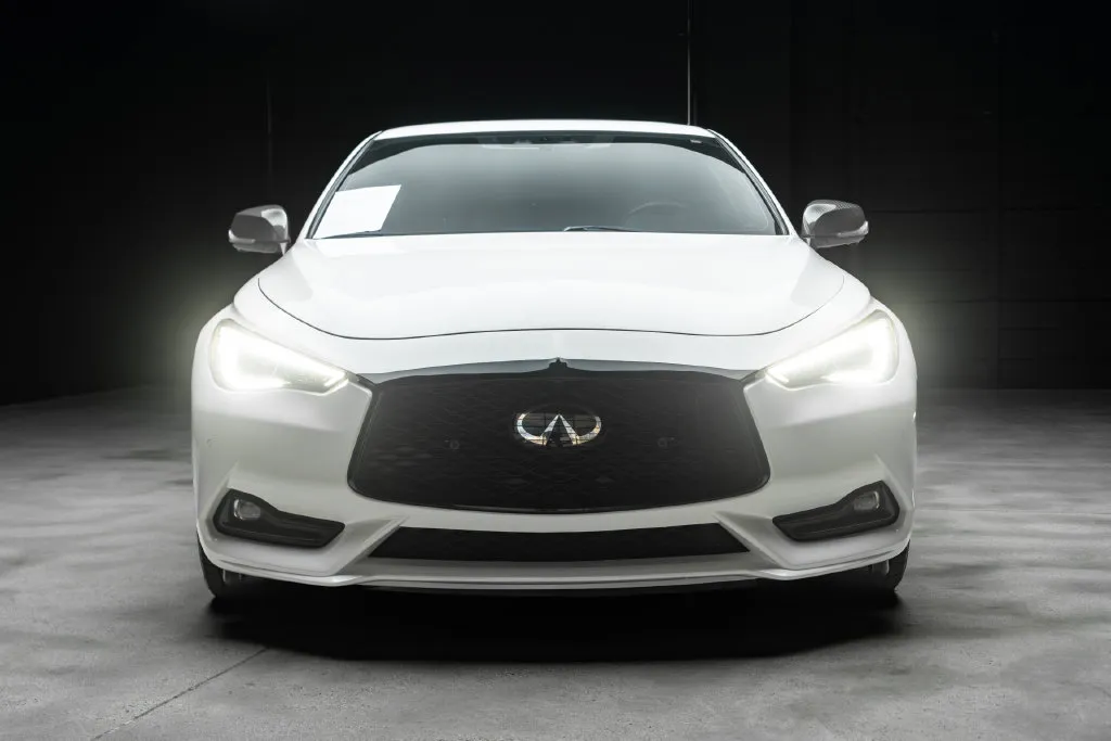 Infiniti Q60 photo 4