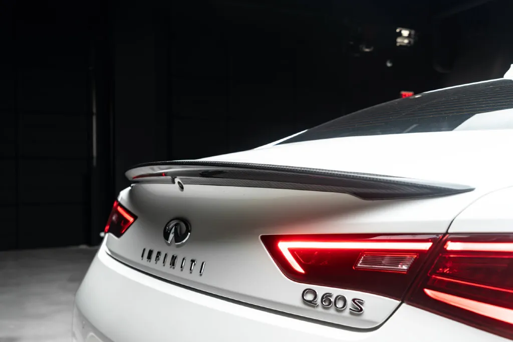 Infiniti Q60 photo 15