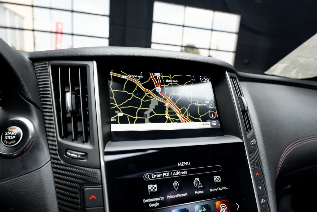 Infiniti Q60 photo 29