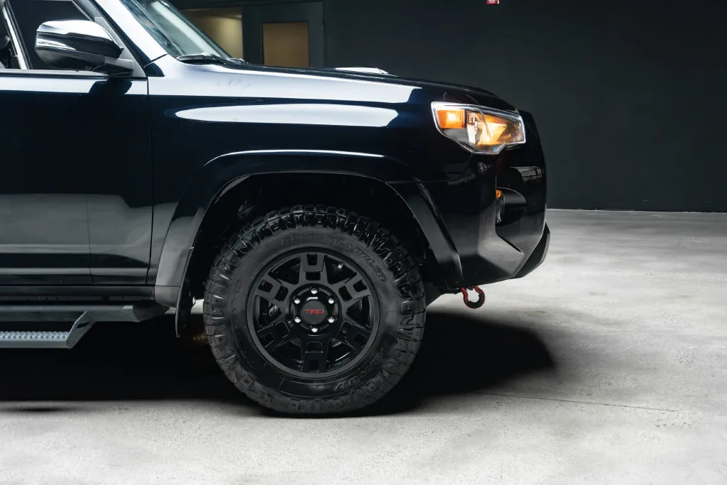 Toyota 4Runner photo 9
