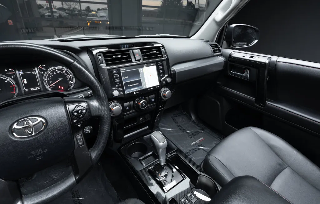 Toyota 4Runner photo 29