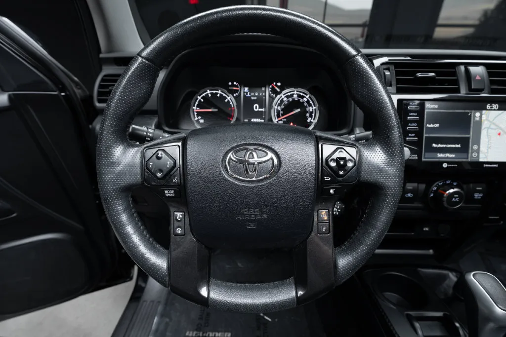 Toyota 4Runner photo 25