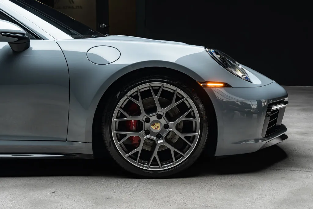 Porsche 911 photo 10