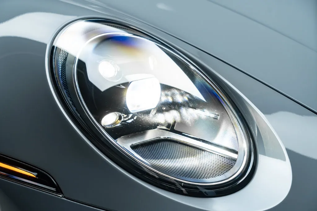 Porsche 911 photo 7