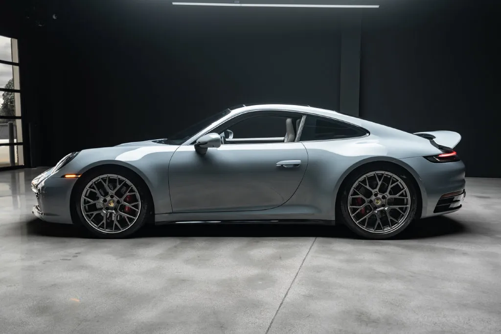 Porsche 911 photo 22