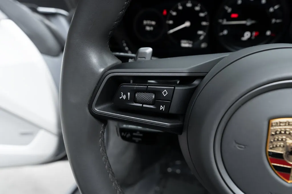 Porsche 911 photo 30