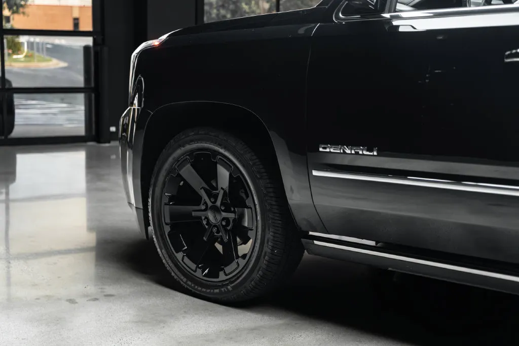 GMC Yukon photo 17