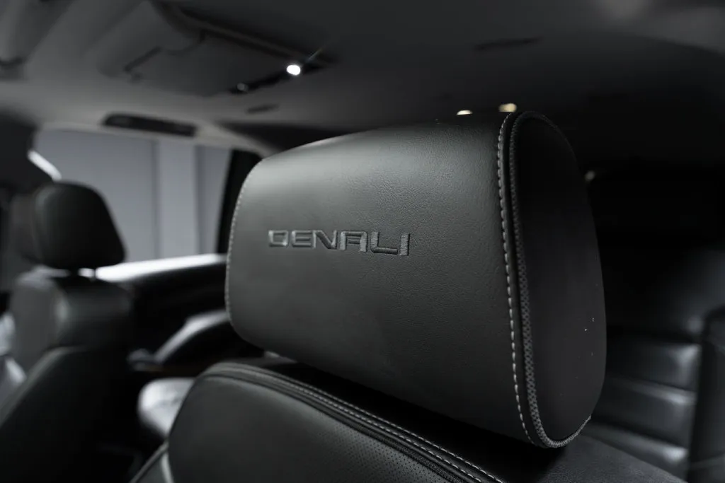 GMC Yukon photo 21