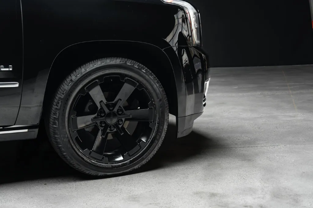 GMC Yukon photo 7