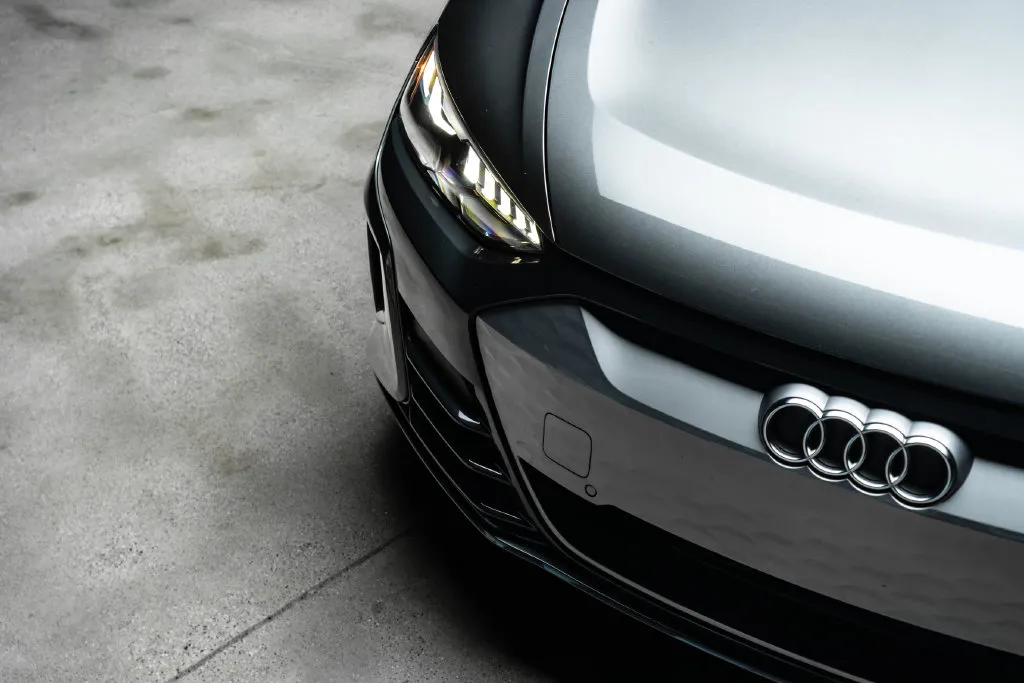 Audi e-tron GT photo 8