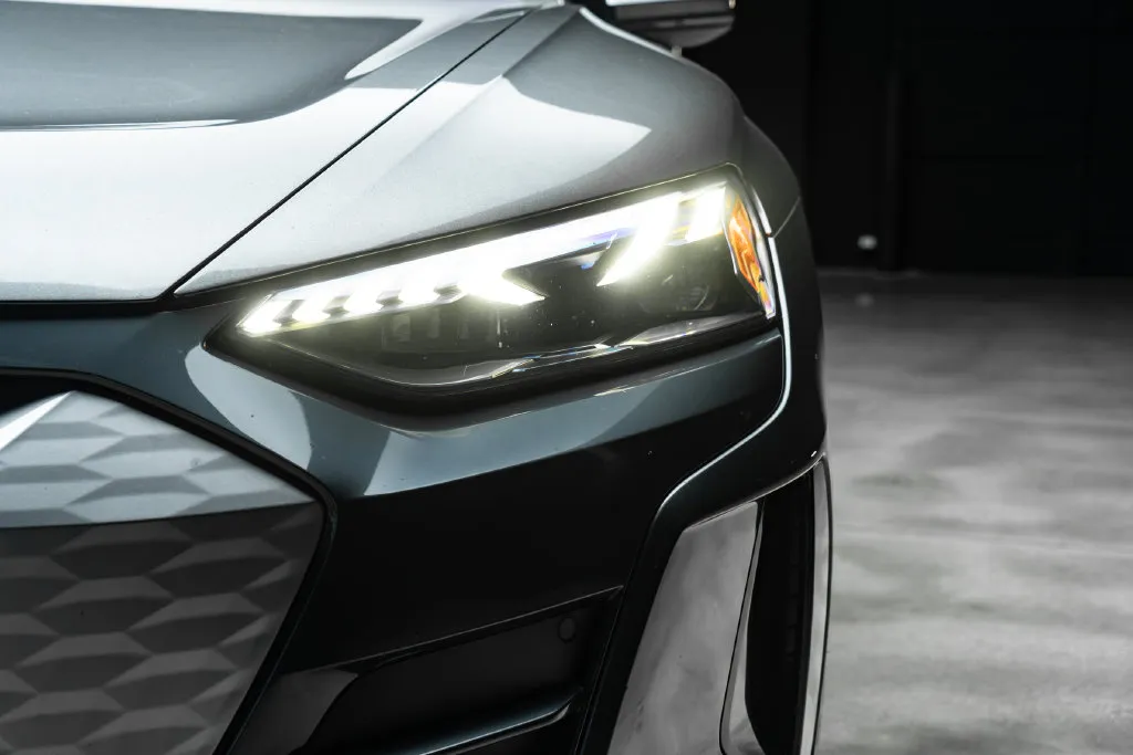 Audi e-tron GT photo 6