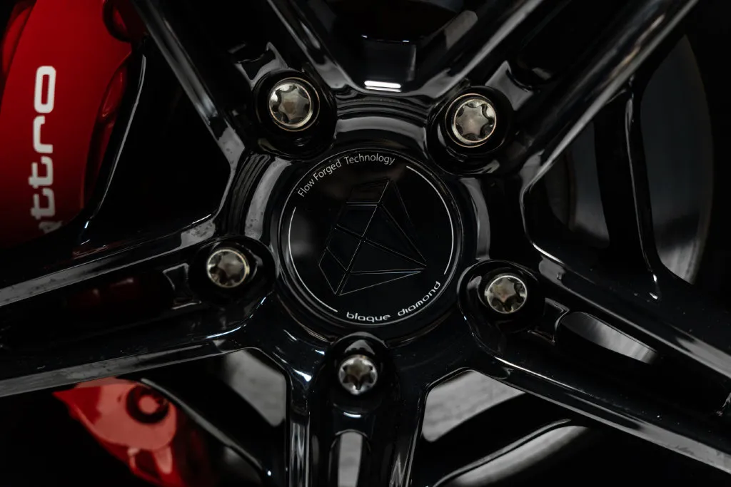 Audi e-tron GT photo 4