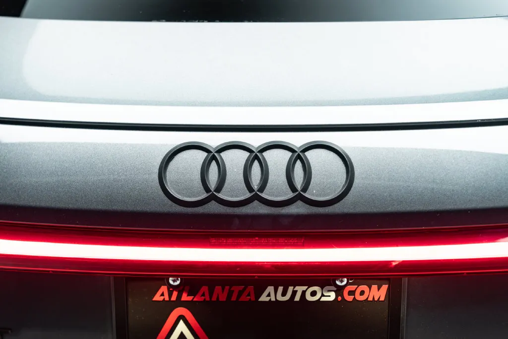 Audi e-tron GT photo 16