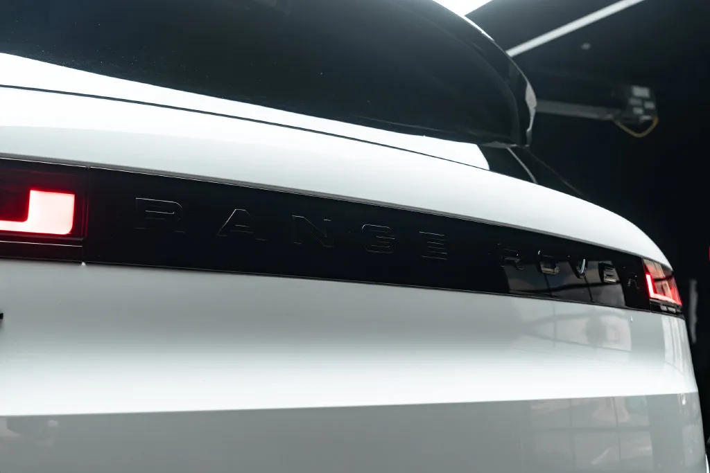 Land Rover Range Rover Sport photo 17