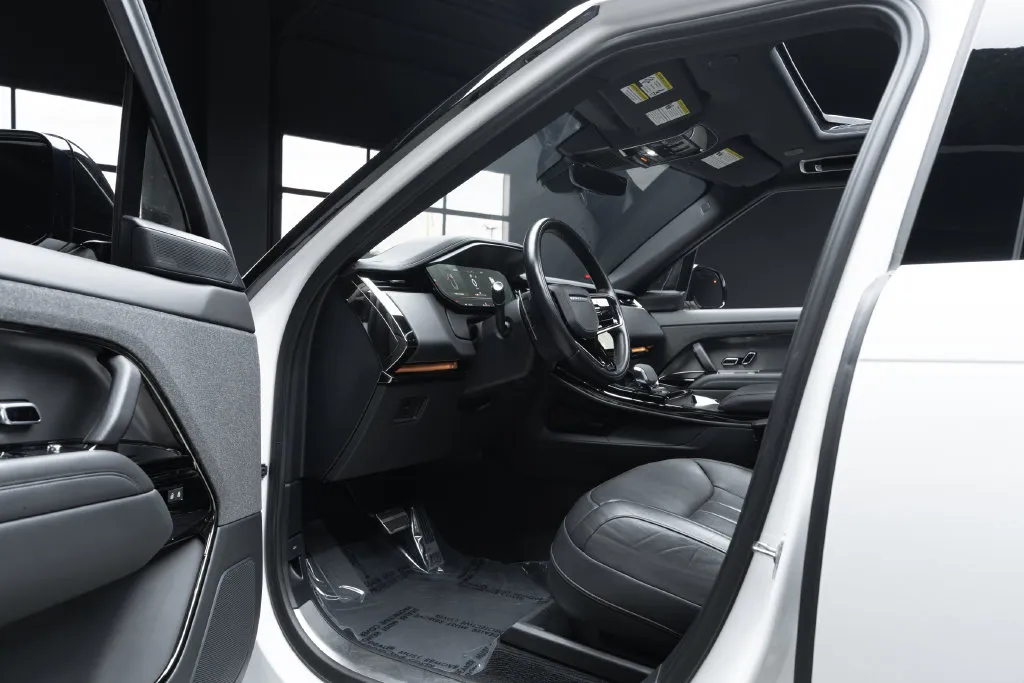 Land Rover Range Rover Sport photo 23