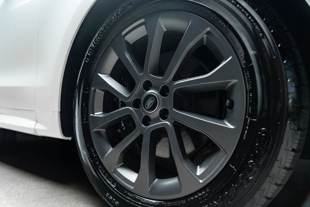 Land Rover Range Rover Sport photo 11