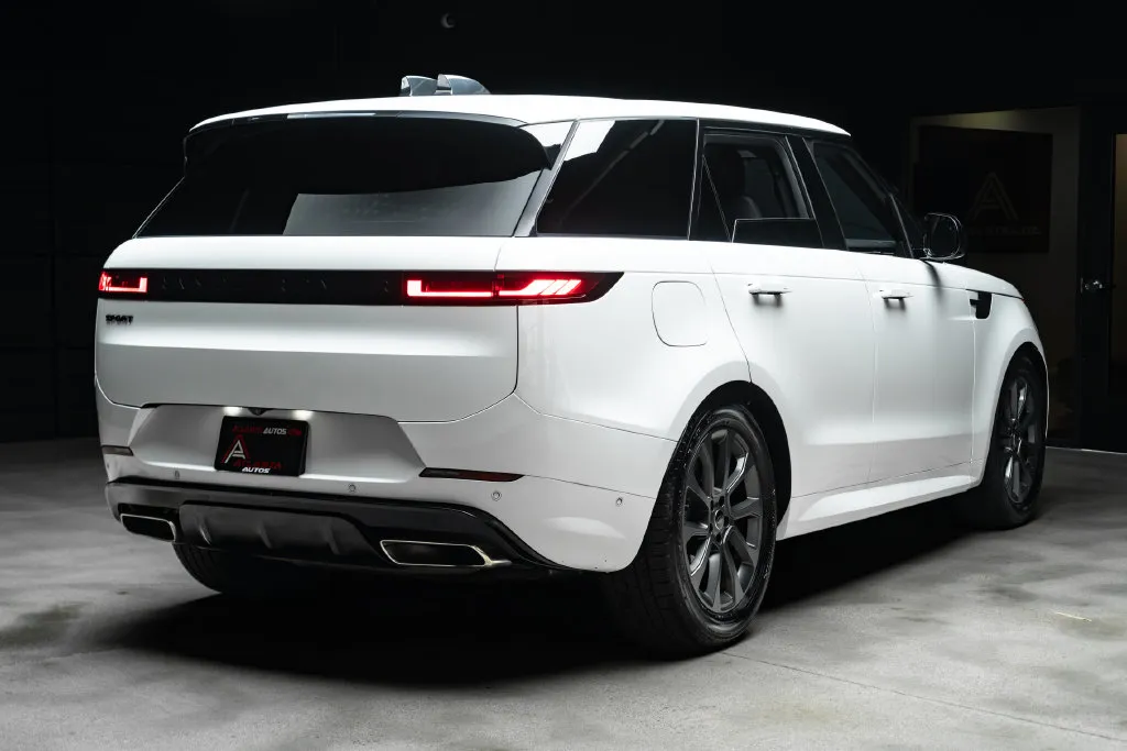 Land Rover Range Rover Sport photo 14