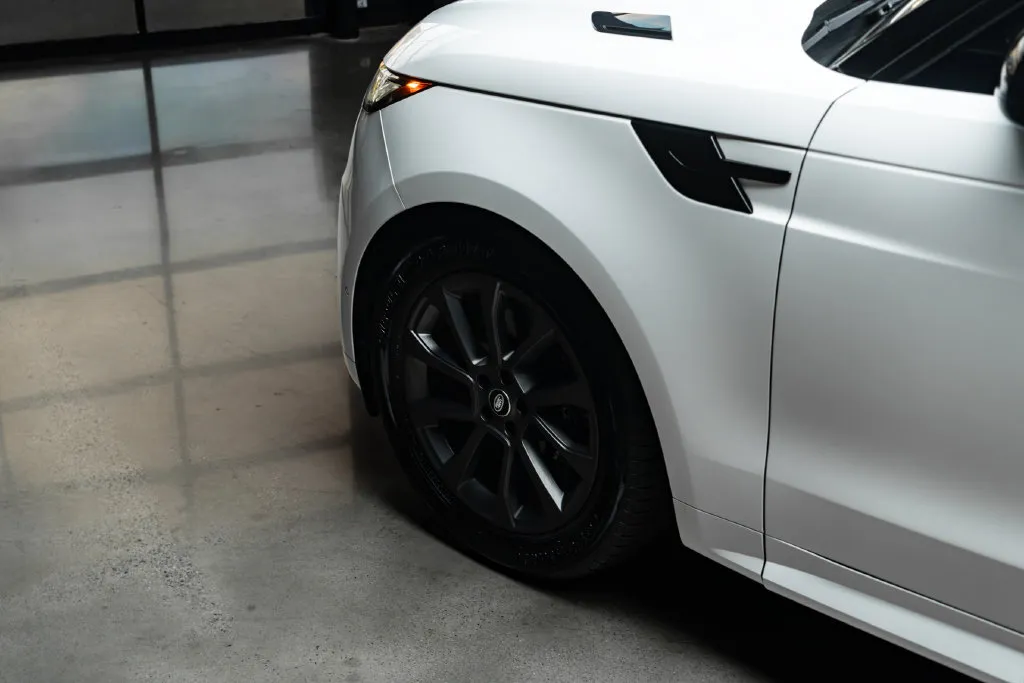 Land Rover Range Rover Sport photo 22