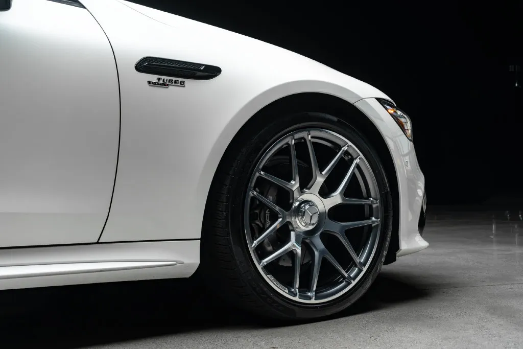 Mercedes-Benz AMG GT photo 10