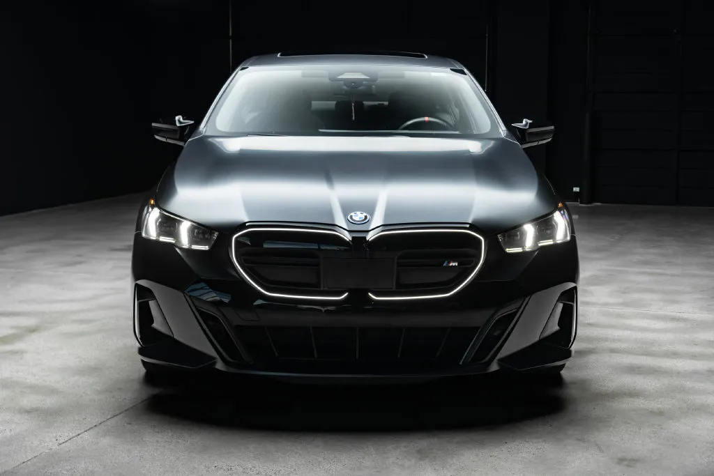 BMW i5 photo 4