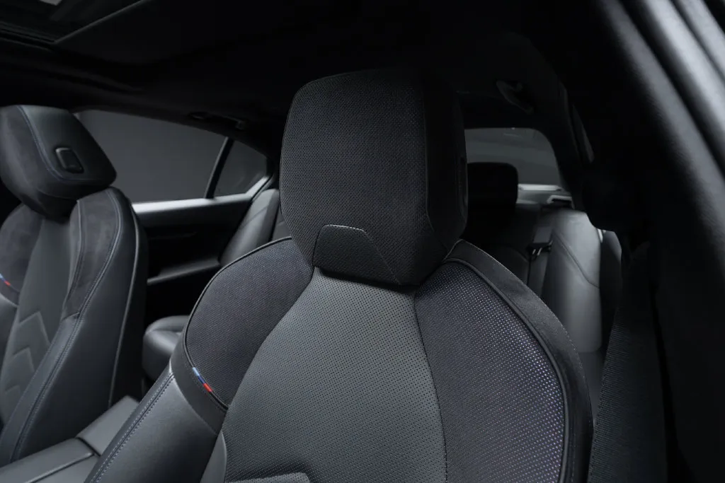 BMW i5 photo 30