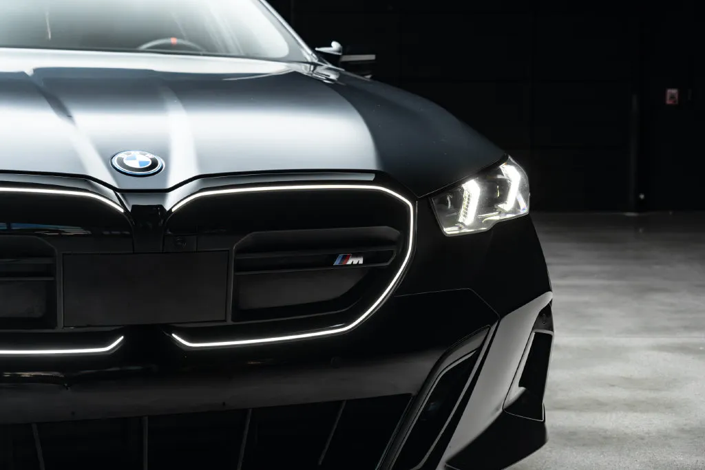 BMW i5 photo 5