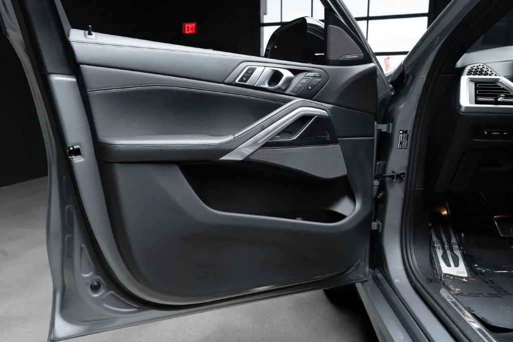 BMW X6 photo 23