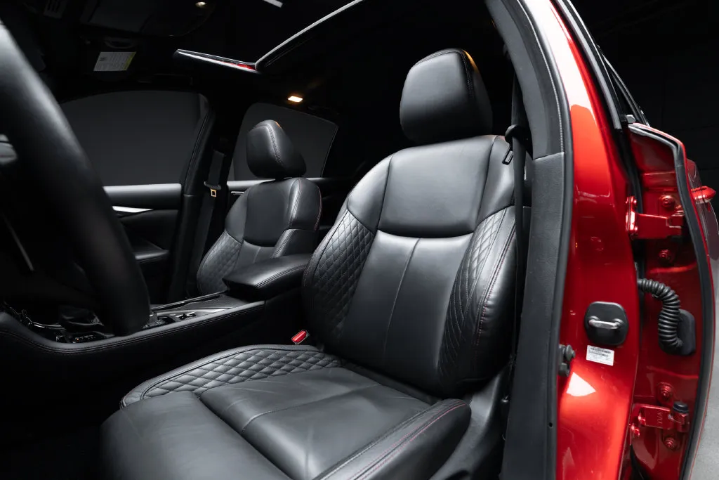 Infiniti Q50 photo 25