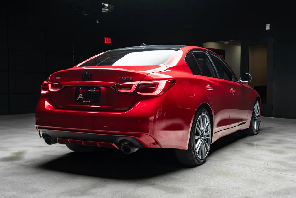 Infiniti Q50 photo 12