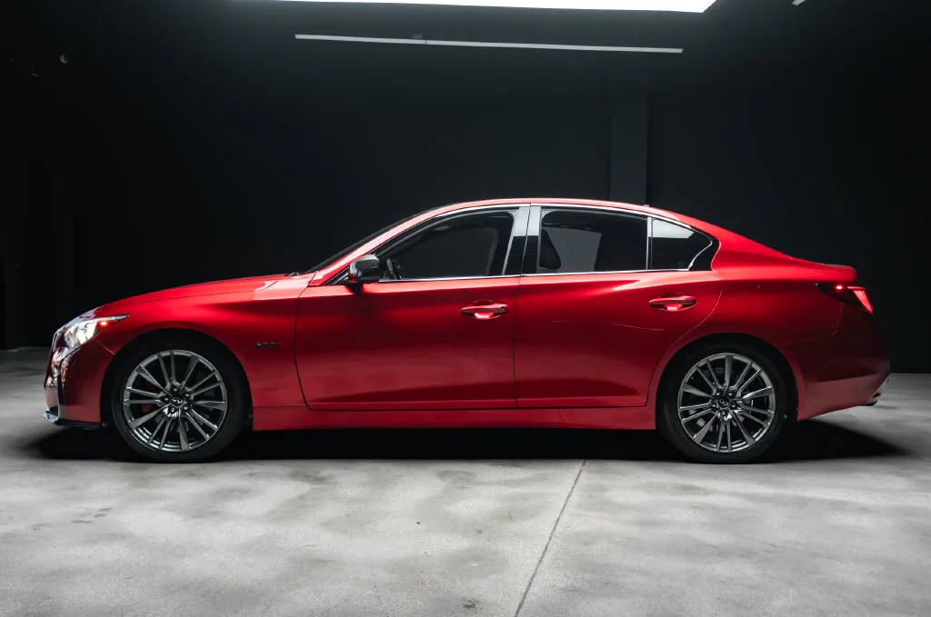 Infiniti Q50 photo 18