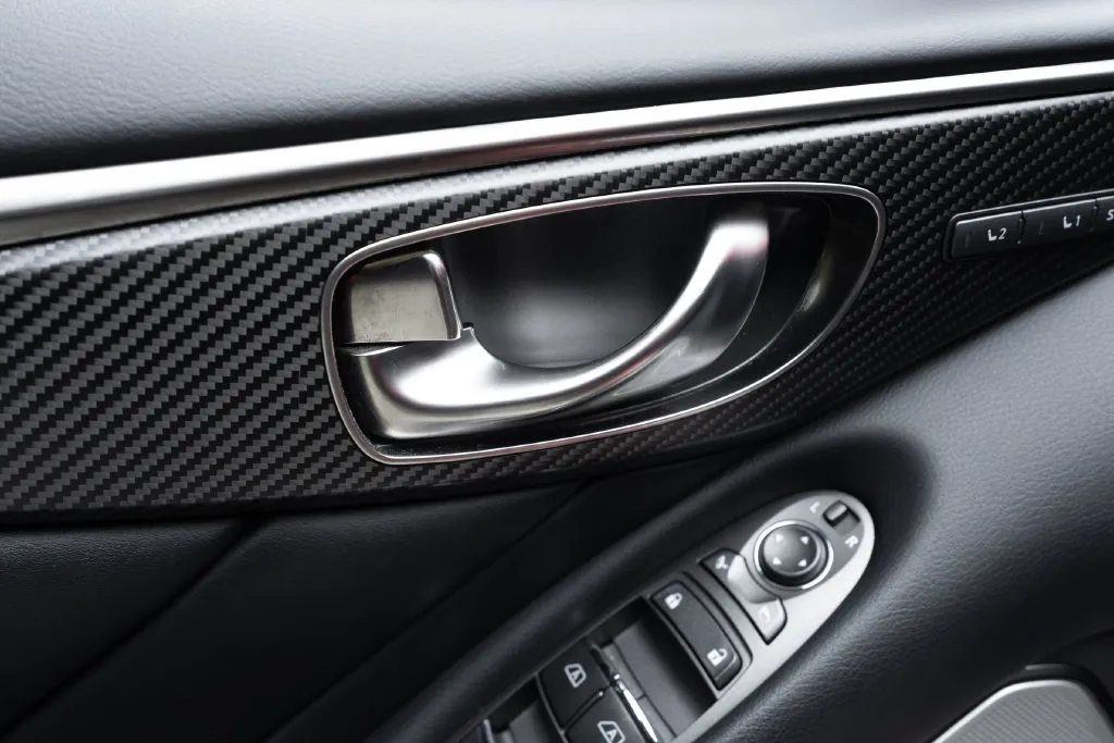 Infiniti Q50 photo 23