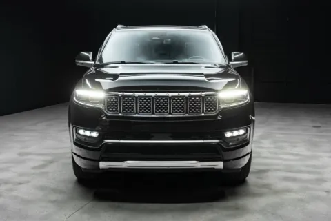 More photos of 2022 Jeep Grand Wagoneer Series III at Atlanta Autos, GA