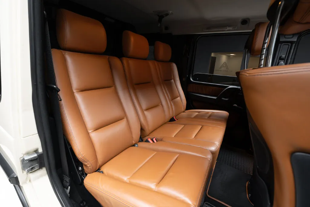 Mercedes-Benz G-Class photo 39