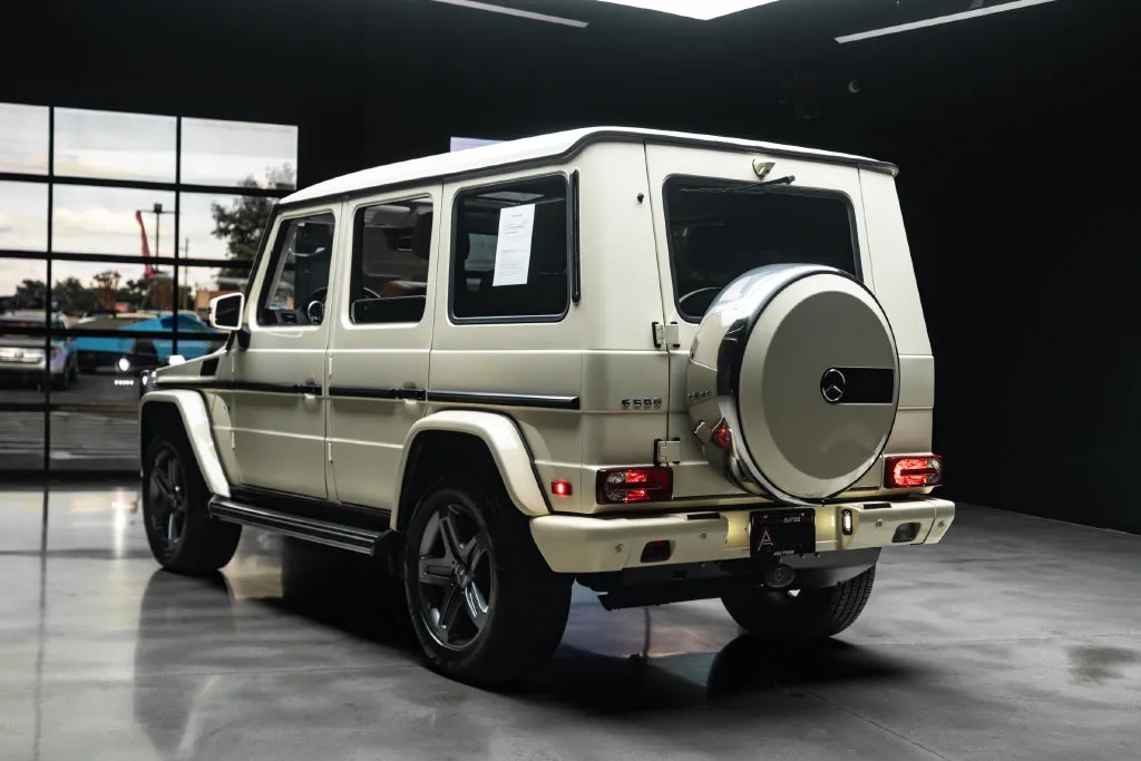 Mercedes-Benz G-Class photo 16