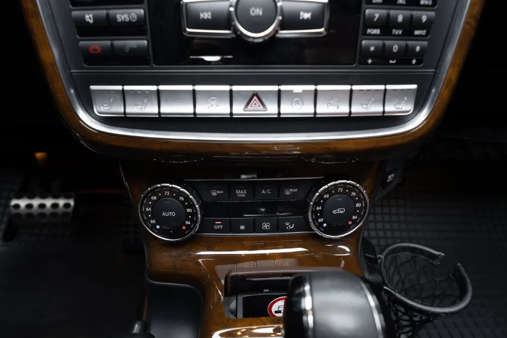 Mercedes-Benz G-Class photo 34