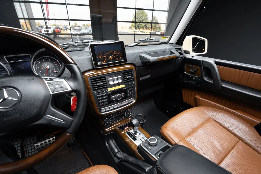 Mercedes-Benz G-Class photo 30