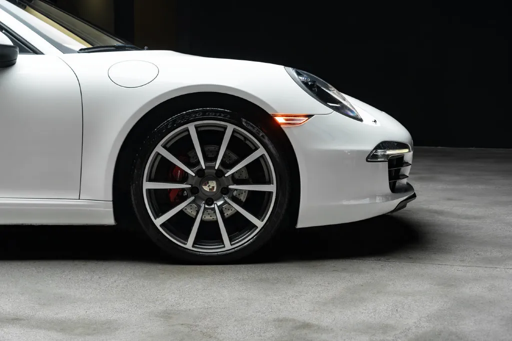 Porsche 911 photo 8