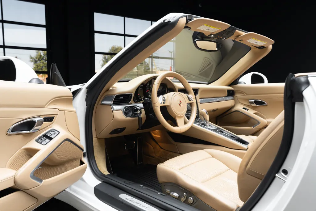 Porsche 911 photo 21