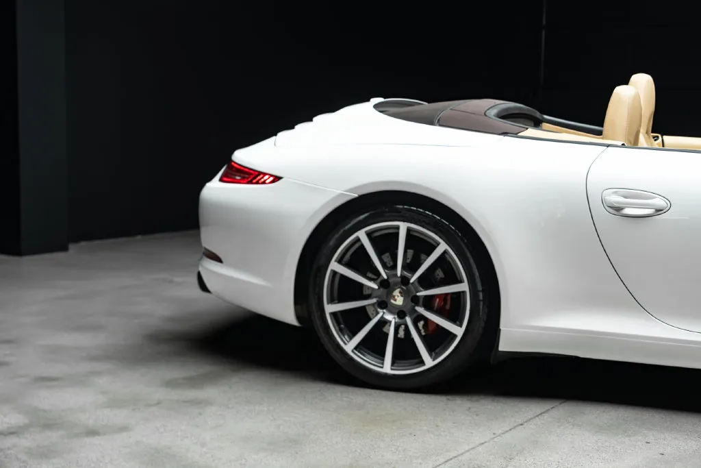 Porsche 911 photo 11
