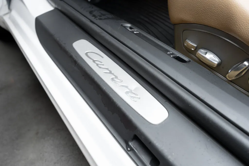 Porsche 911 photo 23