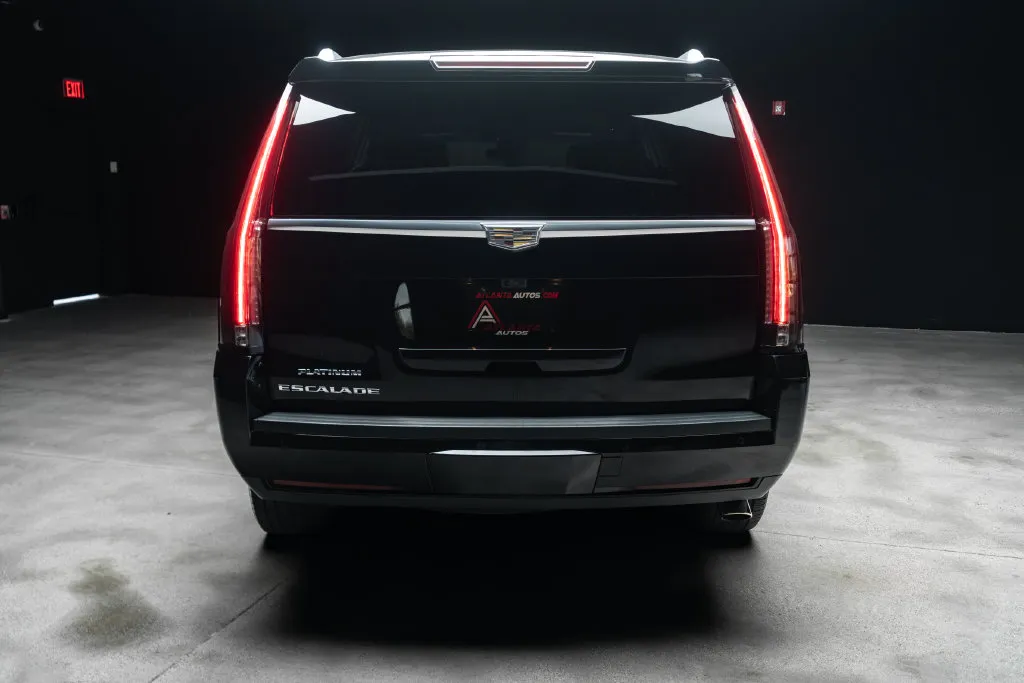 Cadillac Escalade photo 13
