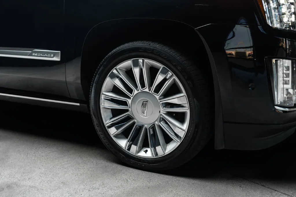 Cadillac Escalade photo 8