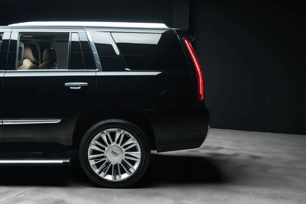 Cadillac Escalade photo 18