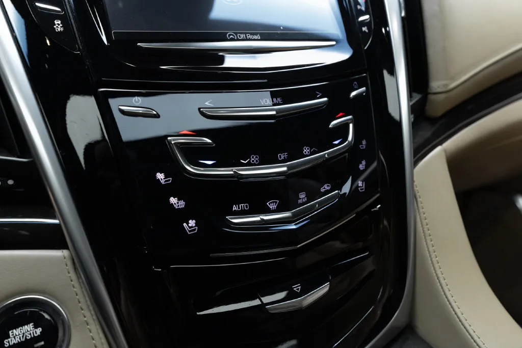 Cadillac Escalade photo 36