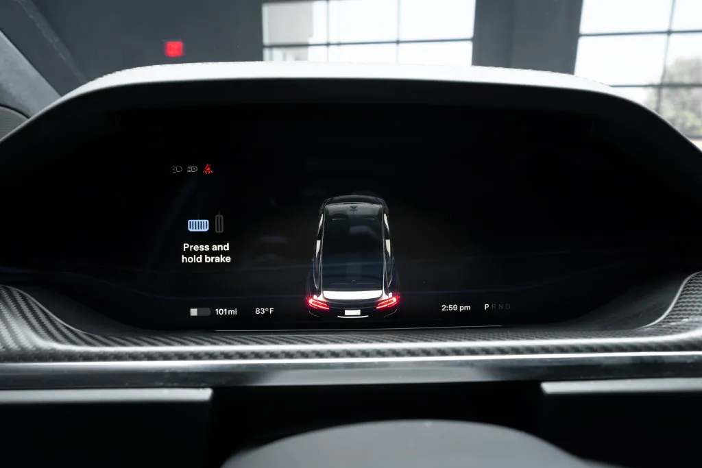 Tesla Model X photo 26