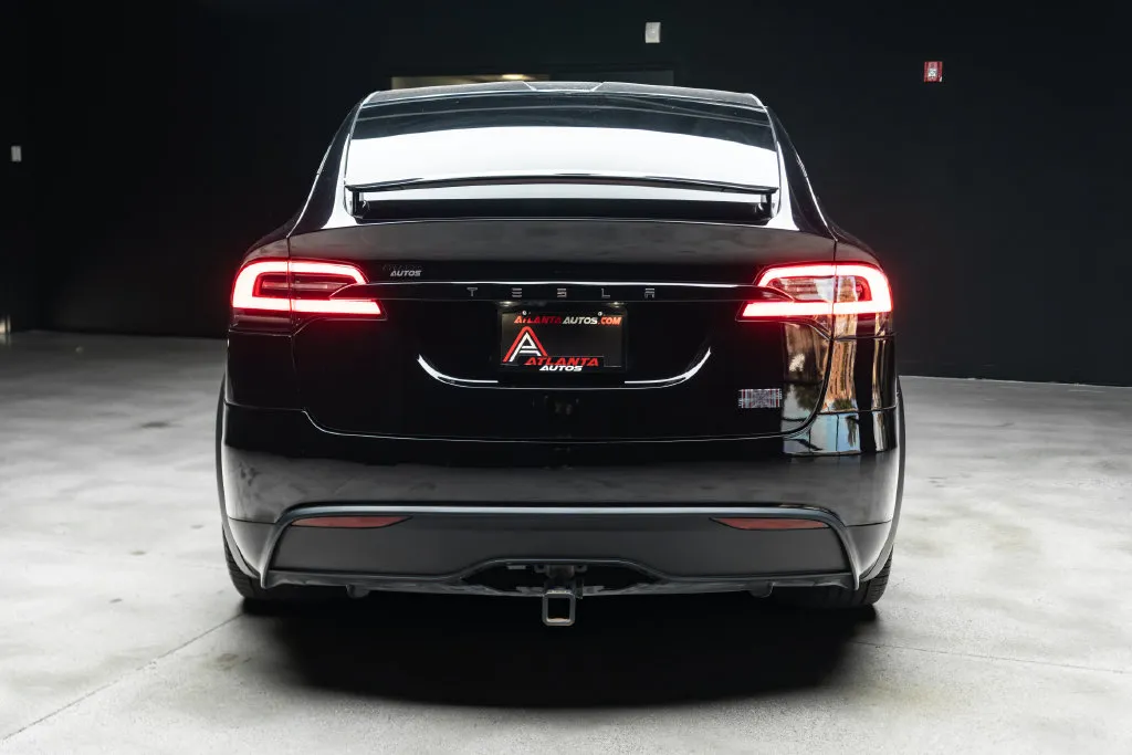 Tesla Model X photo 12