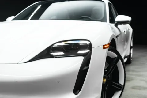 More photos of 2021 Porsche Taycan 4S at Atlanta Autos, GA
