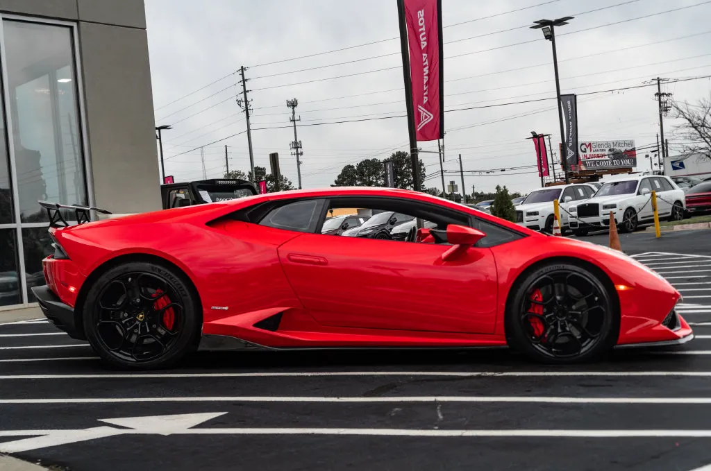 Lamborghini Huracan photo 9